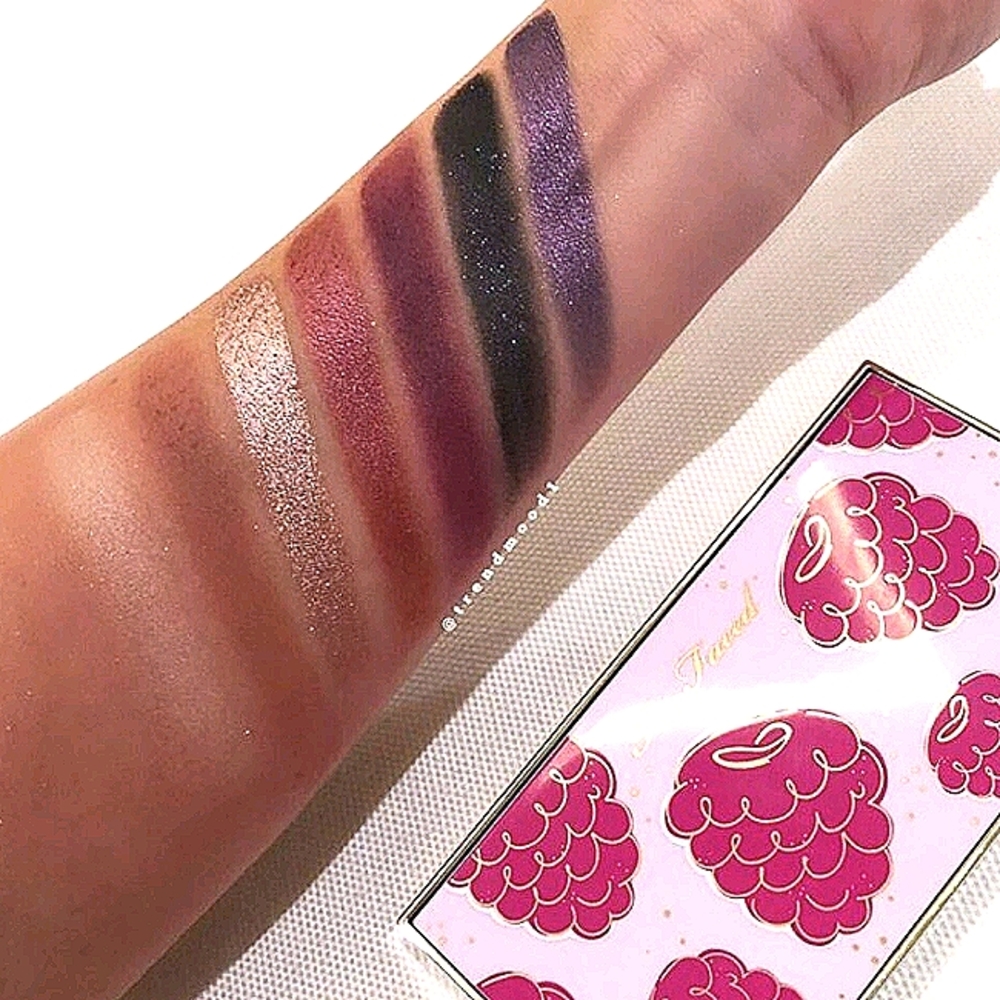SALE! Too Faced Razzle Dazzle Eye Shadow Pa